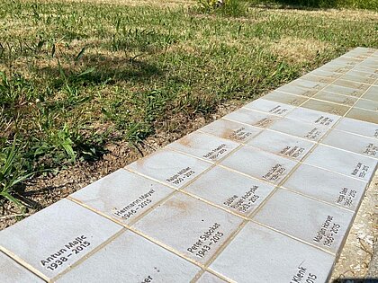 Neu gestaltetes Gräberfeld auf dem Dornhaldenfriedhof für unbedacht Verstorbene