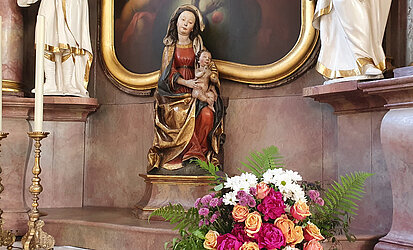 Die "Stuttgarter Madonna" in der Kirche St. Barbara (Stuttgart-Hofen)